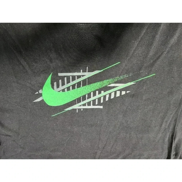 Men's The Nike Tee Black XXL With Green - Picture 2 of 7